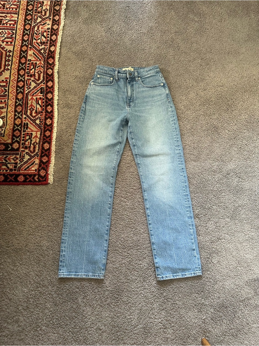 Madewell Curvy 90s Straight Jeans